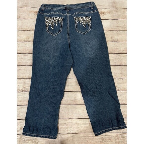 Roz & Ali Jeans Women's Size 16 Denim Crop Sequin Pockets - Picture 3 of 6